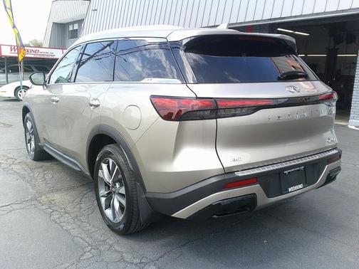Warm Titanium 2023 INFINITI QX60 Luxe