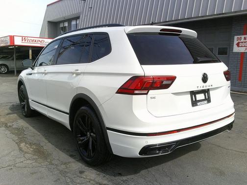 2023 Volkswagen Tiguan 2.0T SE R-Line Black 4MOTION