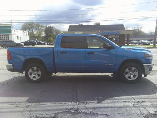 Hydro Blue Pearlcoat 2025 RAM 1500 Big Horn/Lone Star