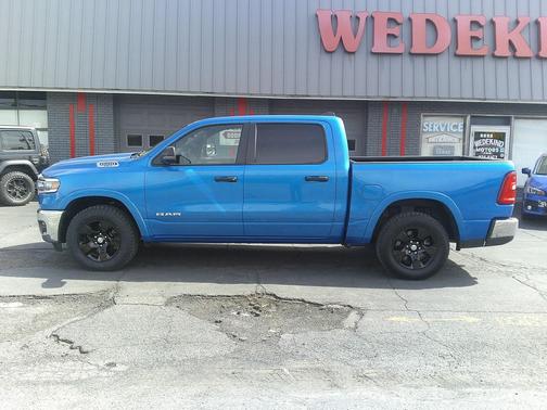 Hydro Blue Pearlcoat 2025 RAM 1500 Big Horn/Lone Star