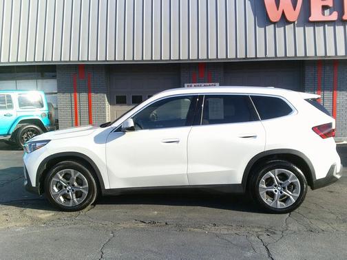 2023 BMW X1 xDrive28i