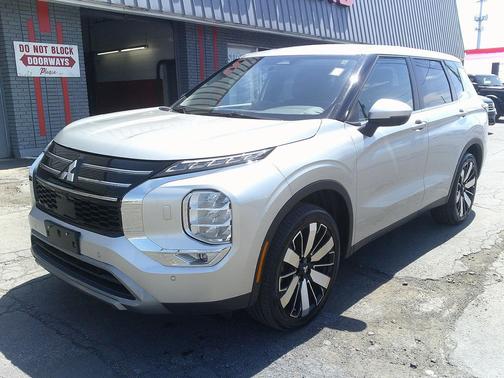 Cosmic Blue 2025 Mitsubishi Outlander