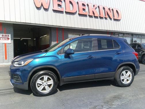Pacific Blue Metallic 2019 Chevrolet Trax LT