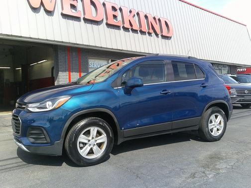 Pacific Blue Metallic 2019 Chevrolet Trax LT