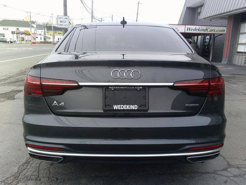 2022 Audi A4 40 Premium