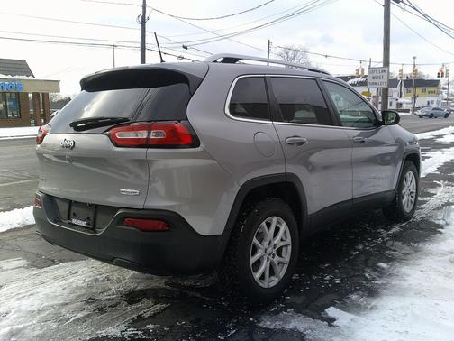 2018 Jeep Cherokee Latitude Plus