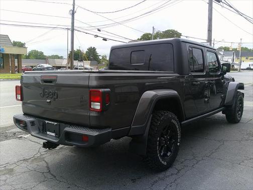2021 Jeep Gladiator Sport
