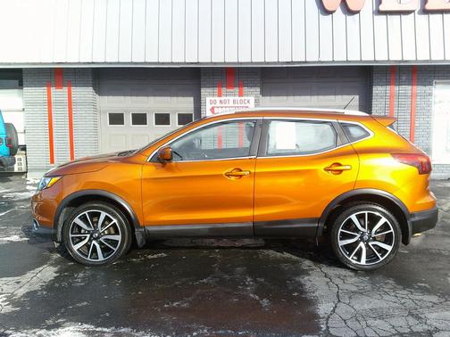 2017 Nissan Rogue Sport SL