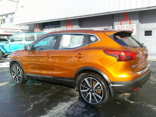 2017 Nissan Rogue Sport SL