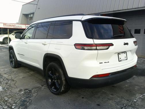 2022 Jeep Grand Cherokee L Altitude