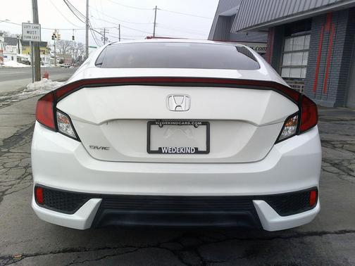 2017 Honda Civic LX-P