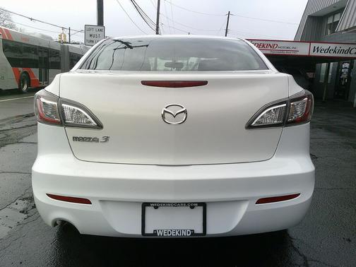 2012 Mazda Mazda3 i Sport