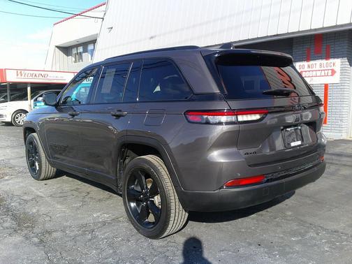 2023 Jeep Grand Cherokee Altitude
