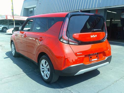 Inferno Red 2023 Kia Soul LX