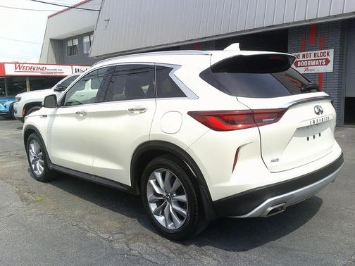 Majestic White 2022 INFINITI QX50 LUXE AWD
