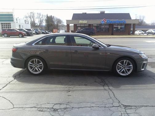 2023 Audi A4 45 S line Premium Plus