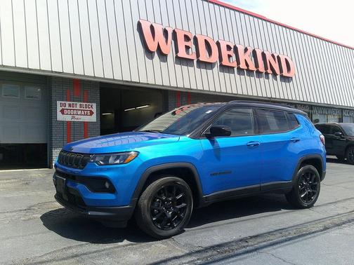Laser Blue Pearlcoat 2022 Jeep Compass Latitude