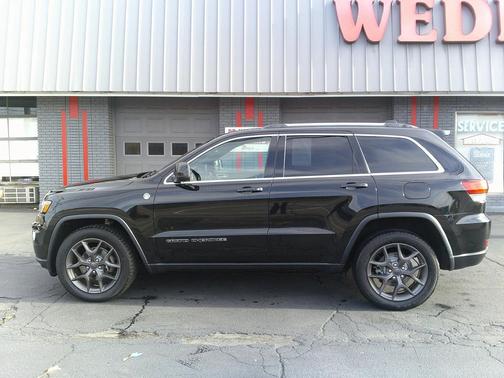 2020 Jeep Grand Cherokee Laredo