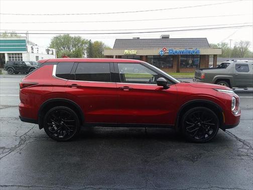 2022 Mitsubishi Outlander Black Edition S-AWC