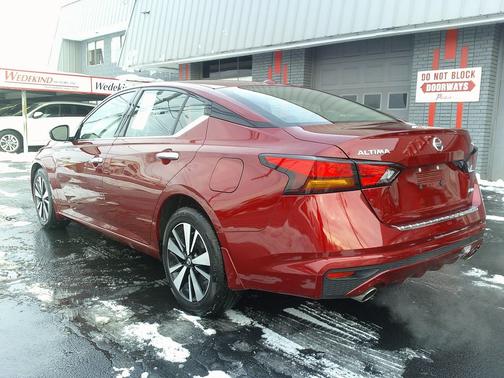 2022 Nissan Altima 2.5 SL