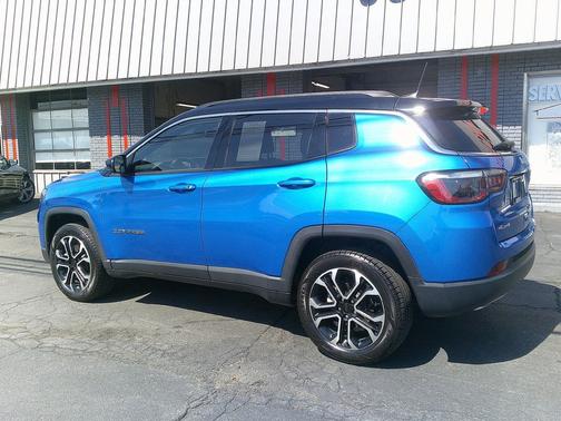 Redline Pearlcoat 2023 Jeep Compass Limited