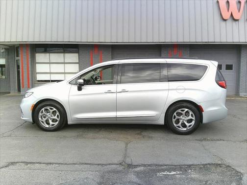 2023 Chrysler Pacifica Limited