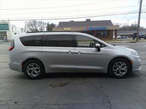 2023 Chrysler Pacifica Limited
