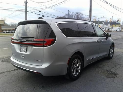2023 Chrysler Pacifica Limited