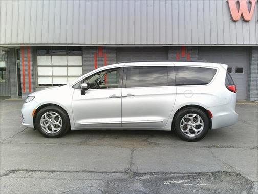 2023 Chrysler Pacifica Limited