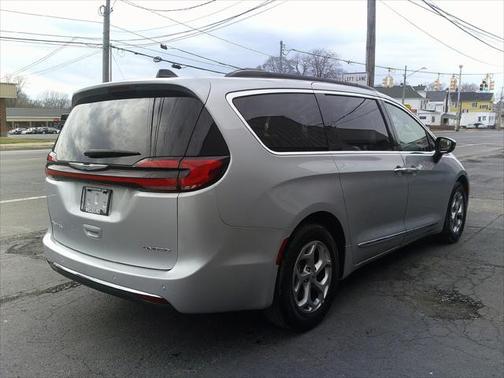2023 Chrysler Pacifica Limited
