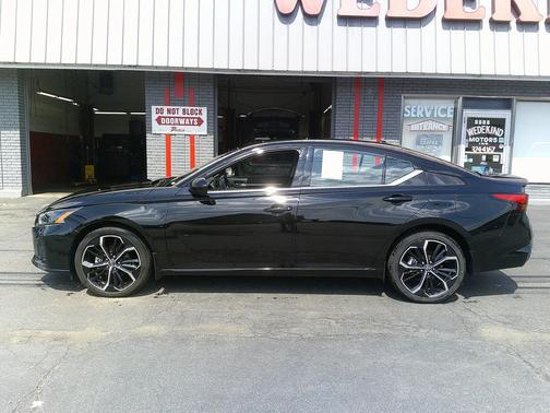 2023 Nissan Altima SR Intelligent AWD