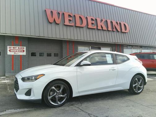 2019 Hyundai Veloster 2
