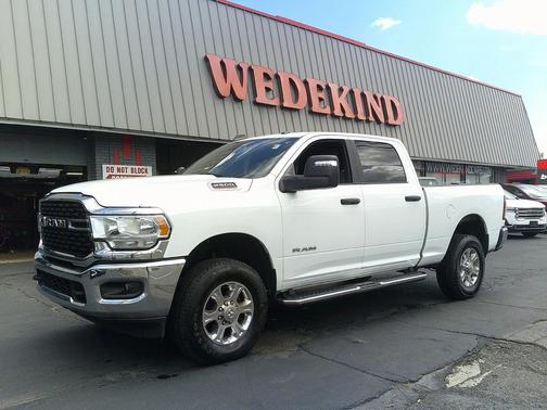 2024 RAM 2500 Big Horn Crew Cab 4x4 6'4' Box