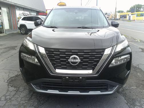 Super Black 2023 Nissan Rogue SL