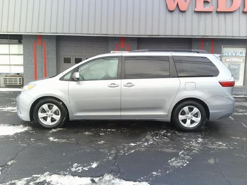 2015 Toyota Sienna 