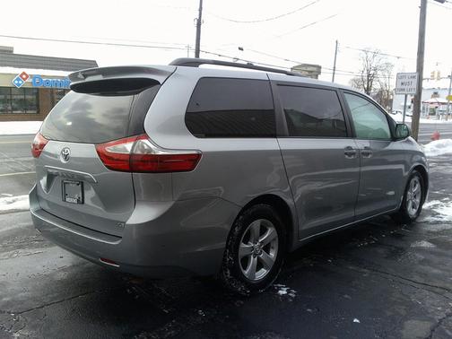 2015 Toyota Sienna 