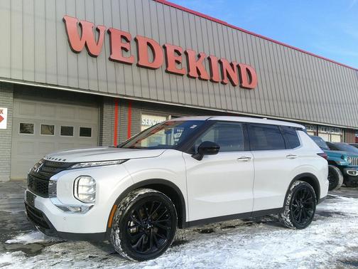 2022 Mitsubishi Outlander Black Edition S-AWC