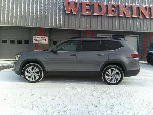 2023 Volkswagen Atlas 3.6L SE w/Technology