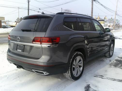 2023 Volkswagen Atlas 3.6L SE w/Technology