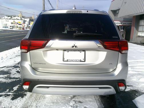 2020 Mitsubishi Outlander SEL