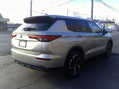 2022 Mitsubishi Outlander ES 2.5 S-AWC