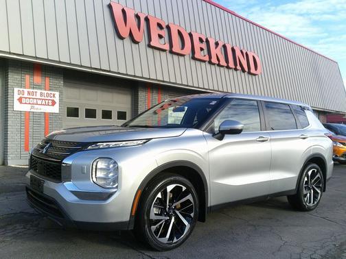 2022 Mitsubishi Outlander ES 2.5 S-AWC