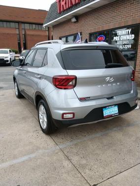 2020 Hyundai VENUE SEL IVT