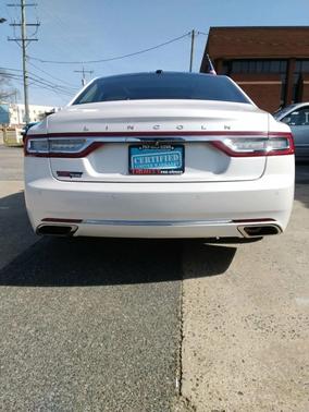 2017 Lincoln Continental Reserve AWD