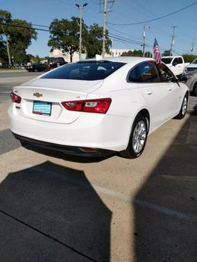 2023 Chevrolet Malibu 4dr Sedan 1LT