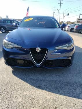 2017 Alfa Romeo Giulia Ti
