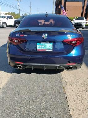 2017 Alfa Romeo Giulia Ti