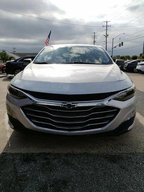 Silver Ice Metallic 2022 Chevrolet Malibu 1LS