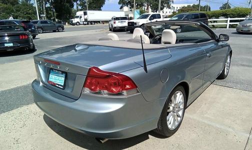 2009 Volvo C70 T5