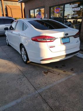 2018 Ford Fusion Hybrid SE